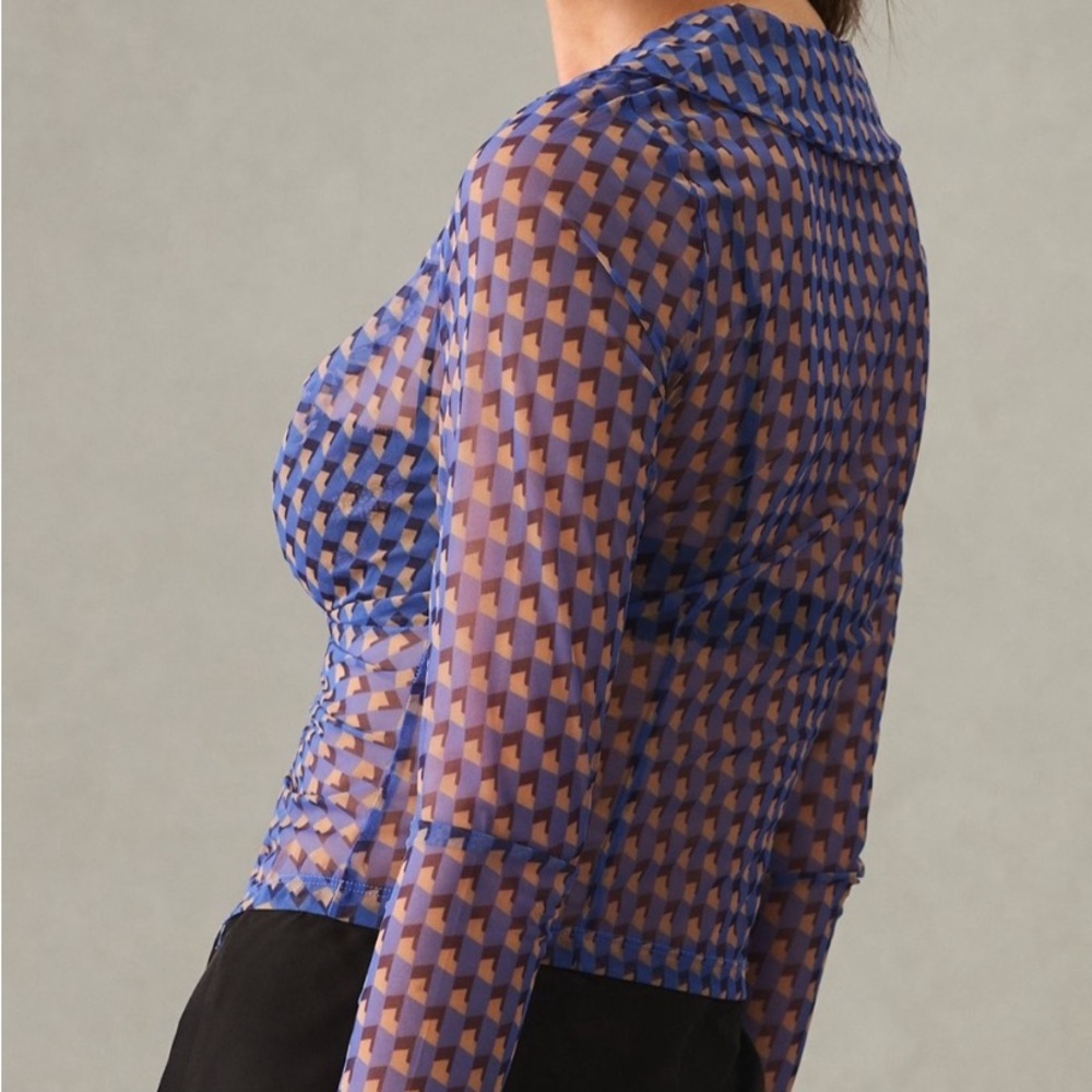 Maeve by Anthropologie sheer Blue Dot button down blouse - Picture 4 of 6